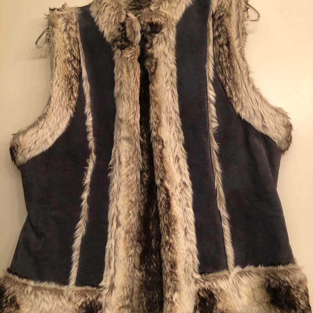 Faux Fur/suede vest